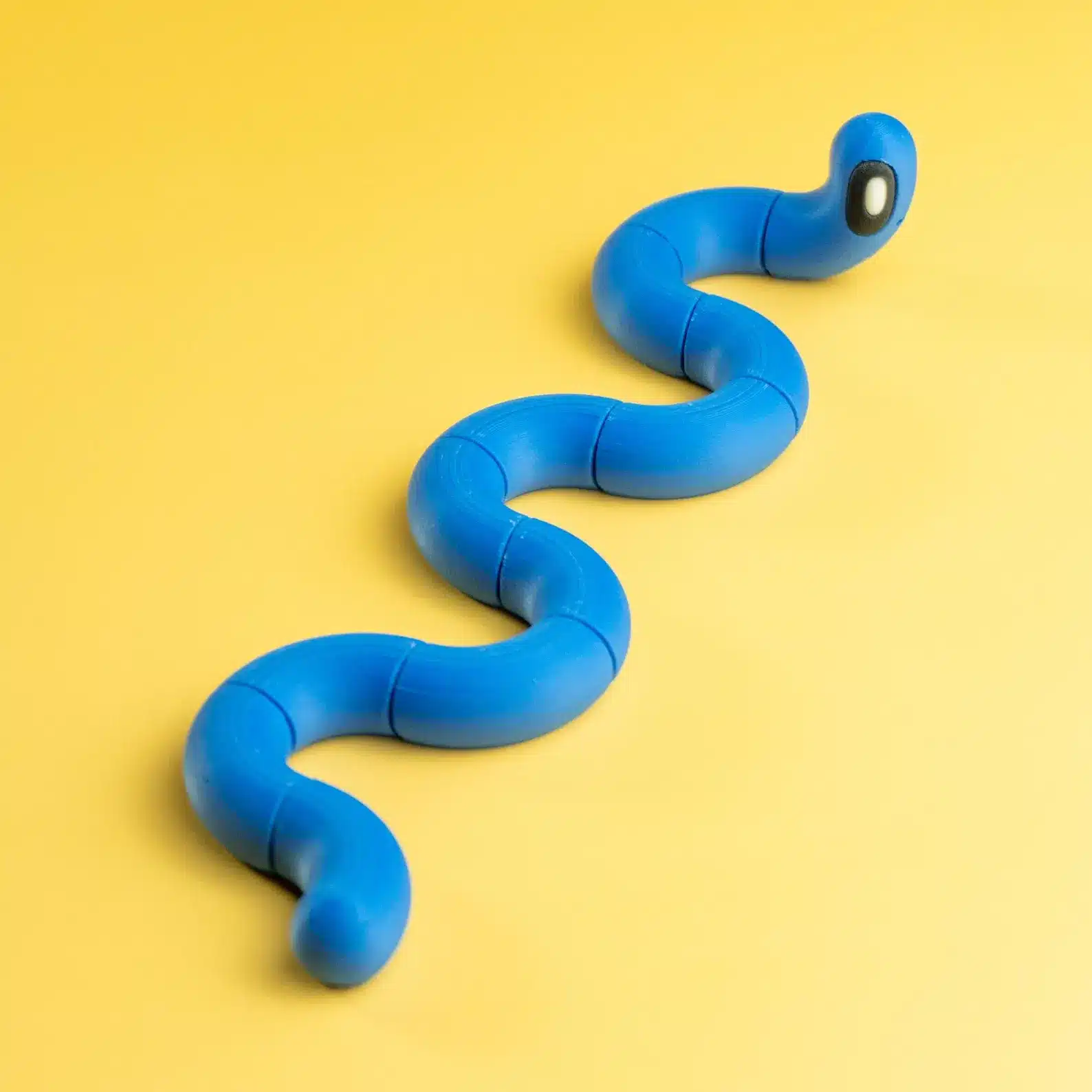 Twisty Fidget Worms 🪱 – 3D Printed Articulated Desk Toys - Image 4